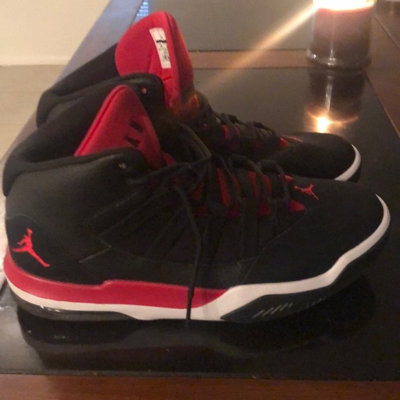 Michael Jordan tennis shoes - Picture 2 of 4